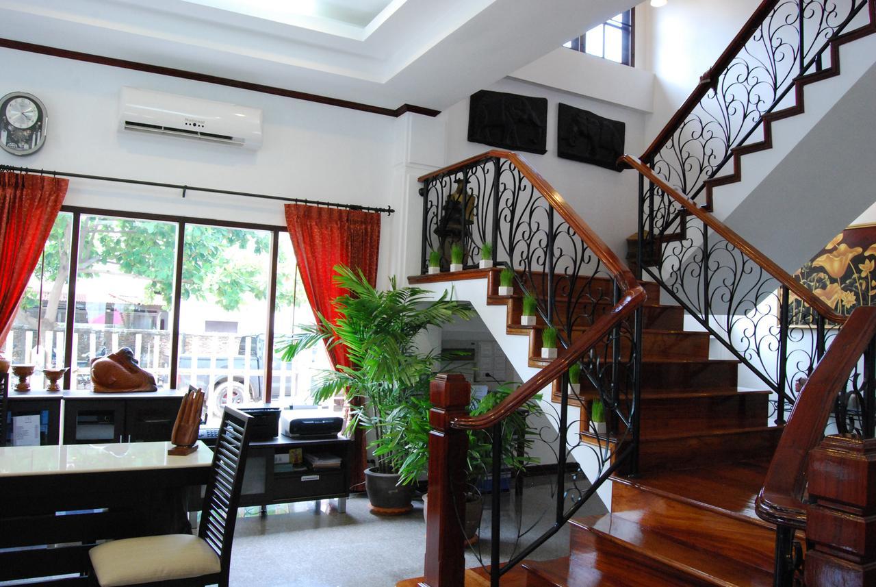 Vayakorn Inn Vientiane Extérieur photo