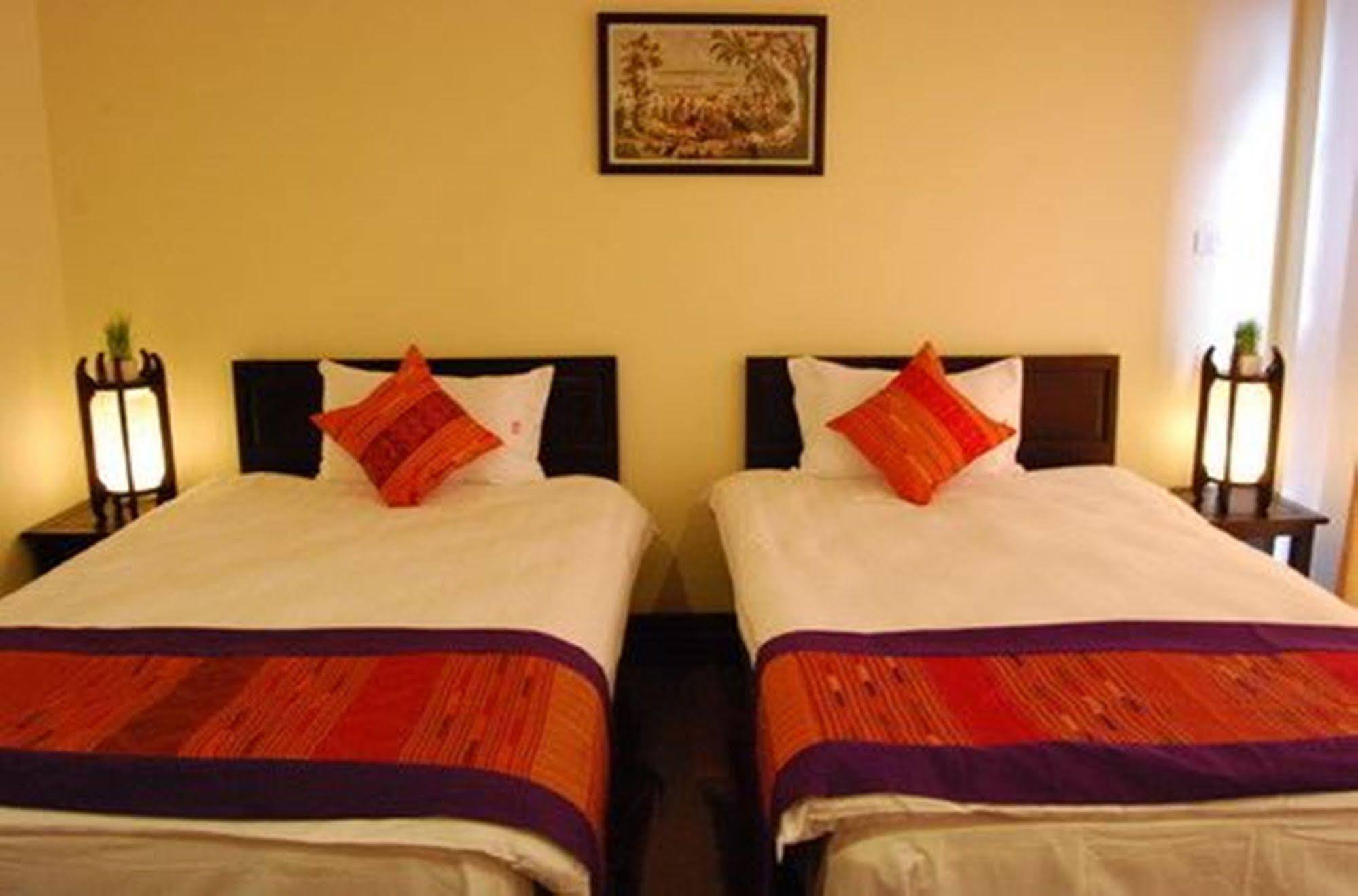 Vayakorn Inn Vientiane Extérieur photo