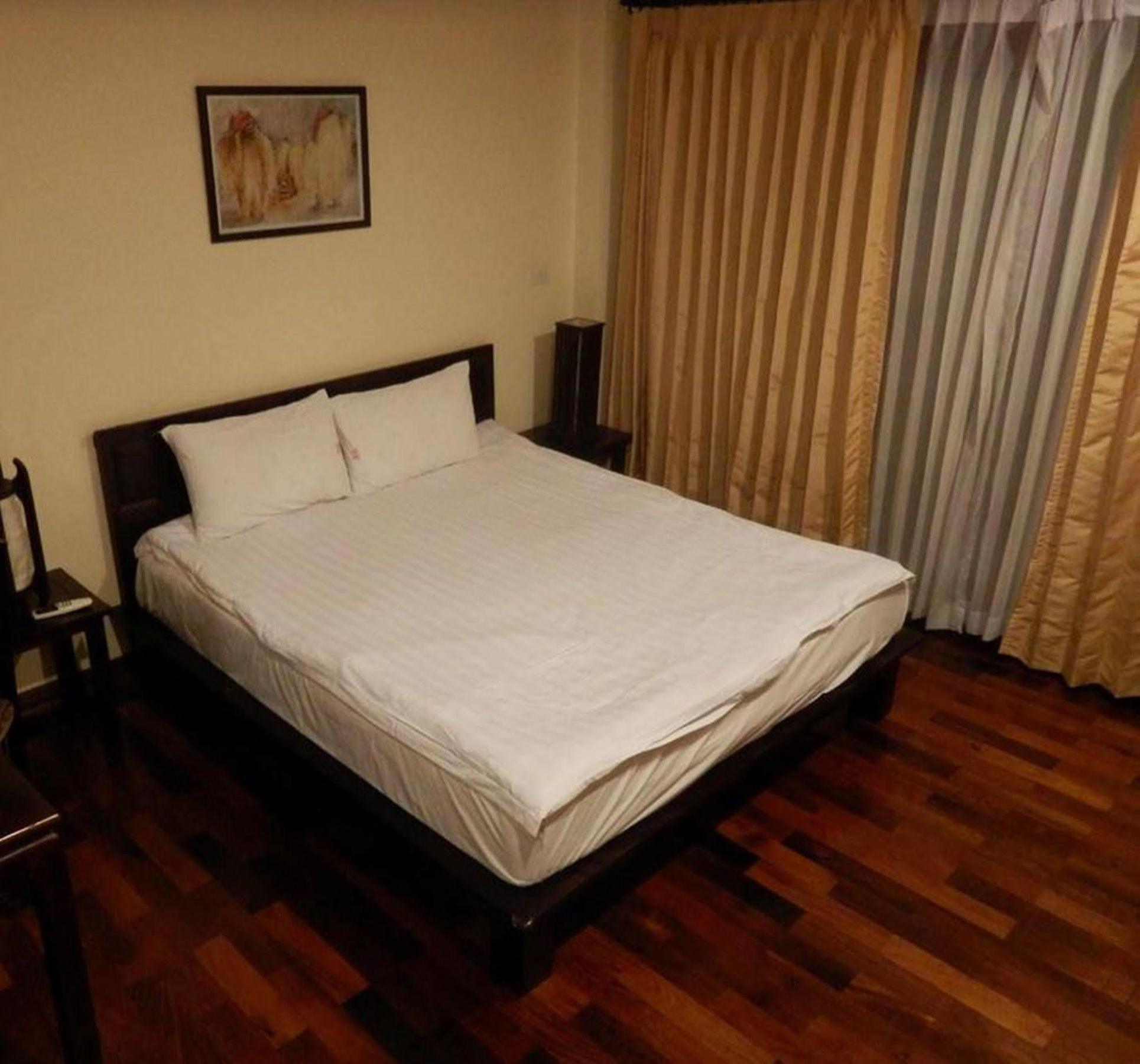 Vayakorn Inn Vientiane Extérieur photo
