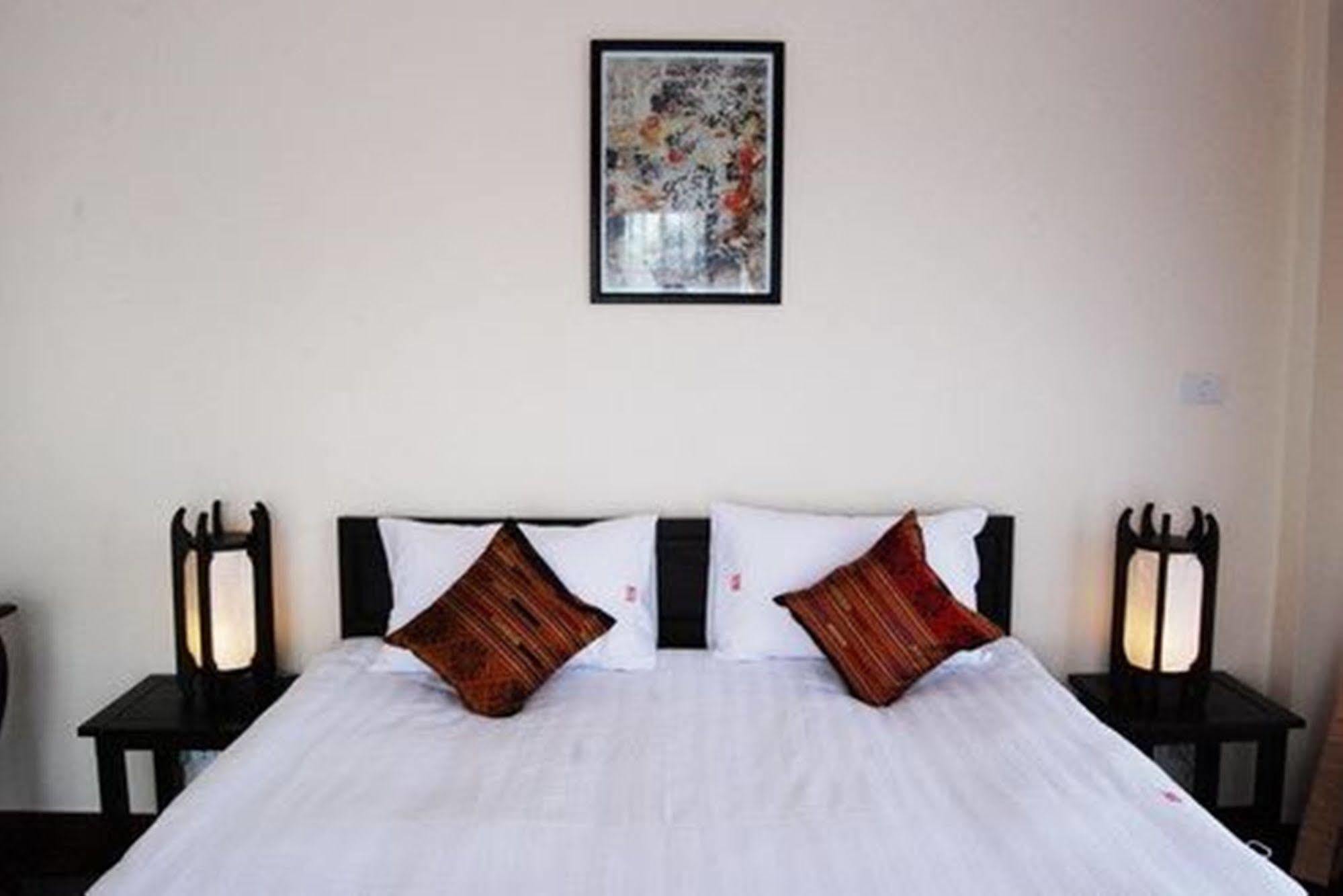 Vayakorn Inn Vientiane Extérieur photo