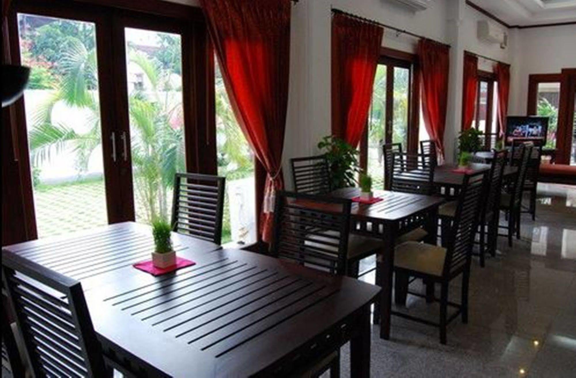 Vayakorn Inn Vientiane Extérieur photo